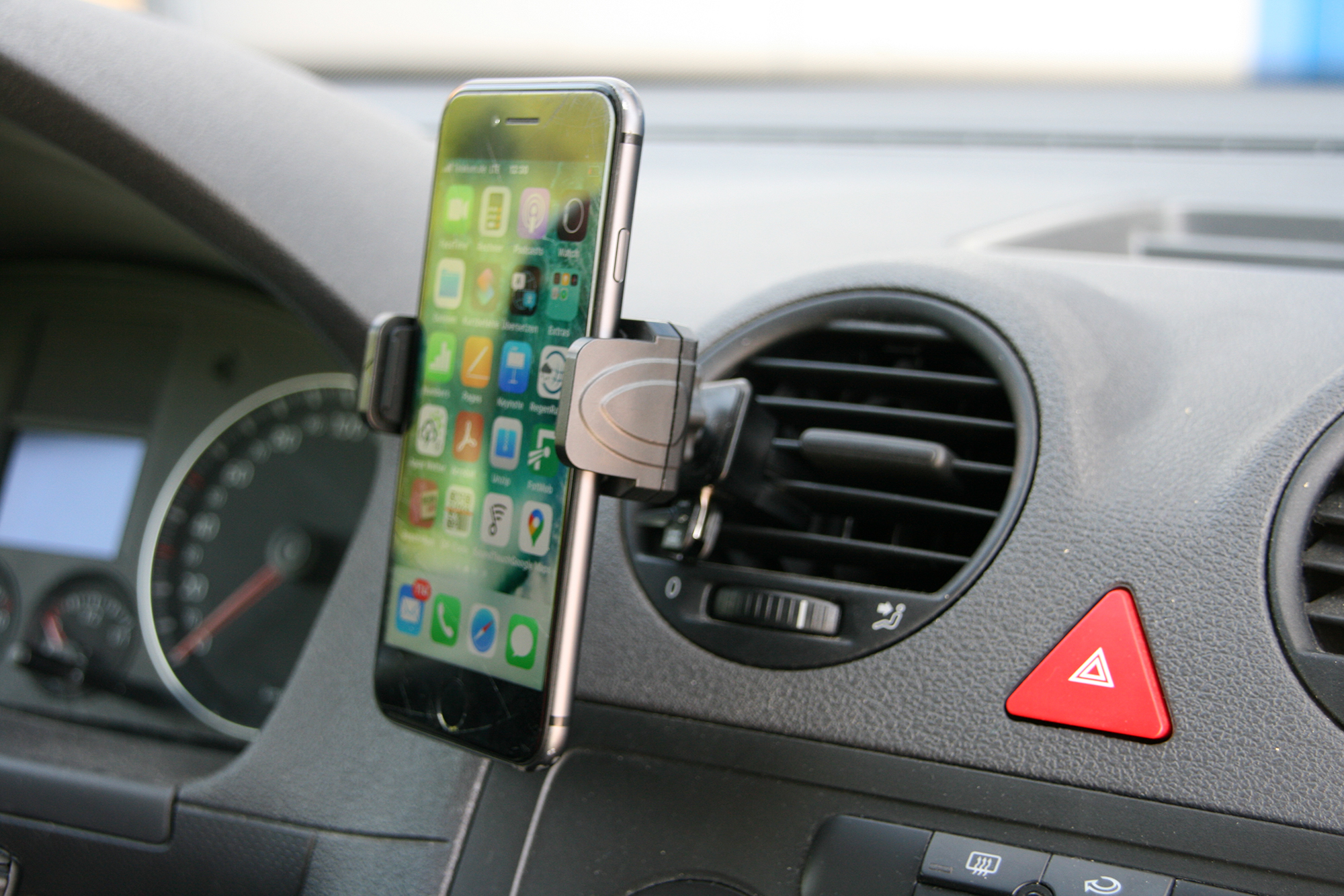 Smartphone Halter "Klick" für die Lüftungssschlitze