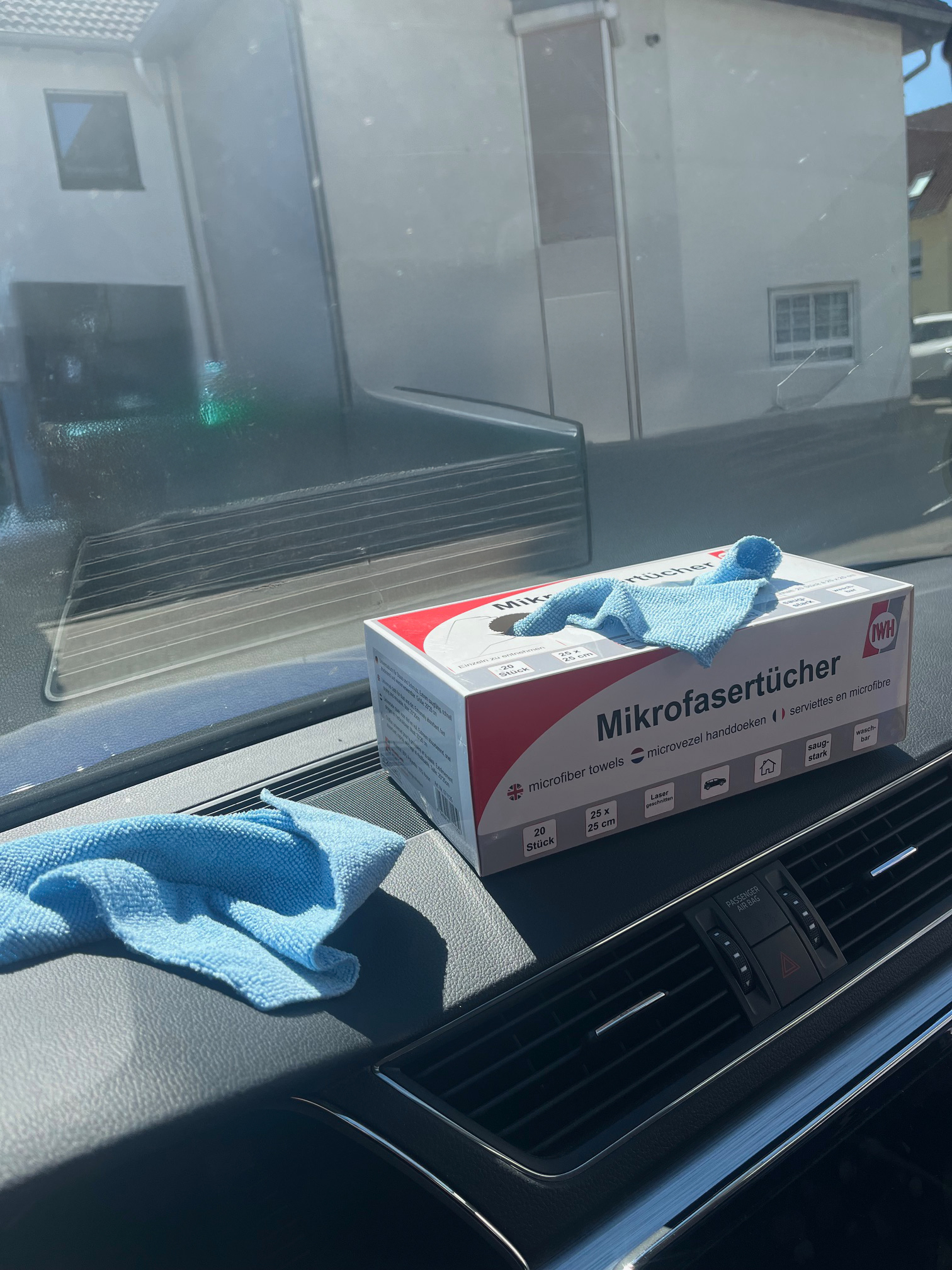 Mikrofasertücher in Spenderbox
